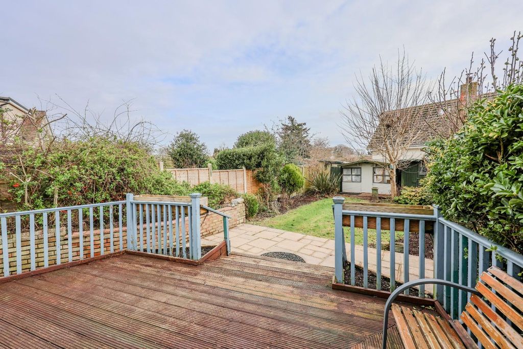 Property photo 3 of 25