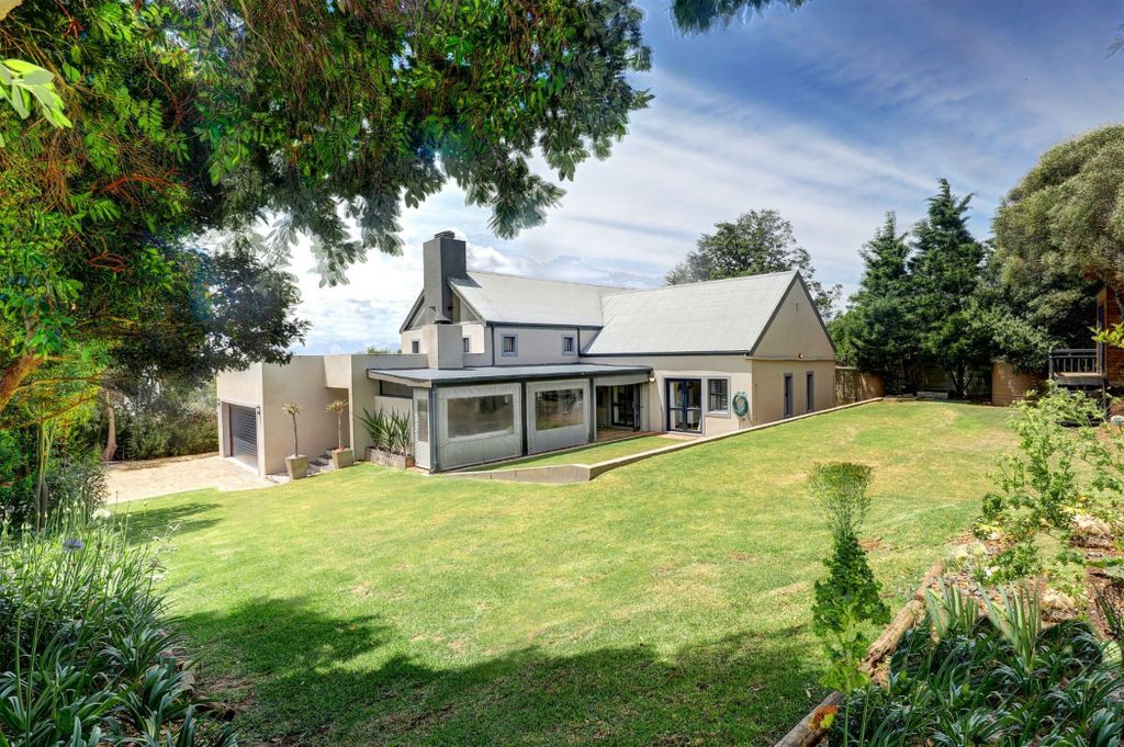 Property photo 1 of 34 Dbv1734908