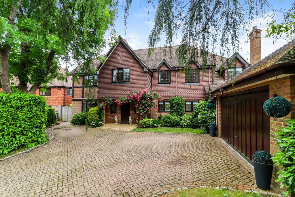 Property photo 3 of 46