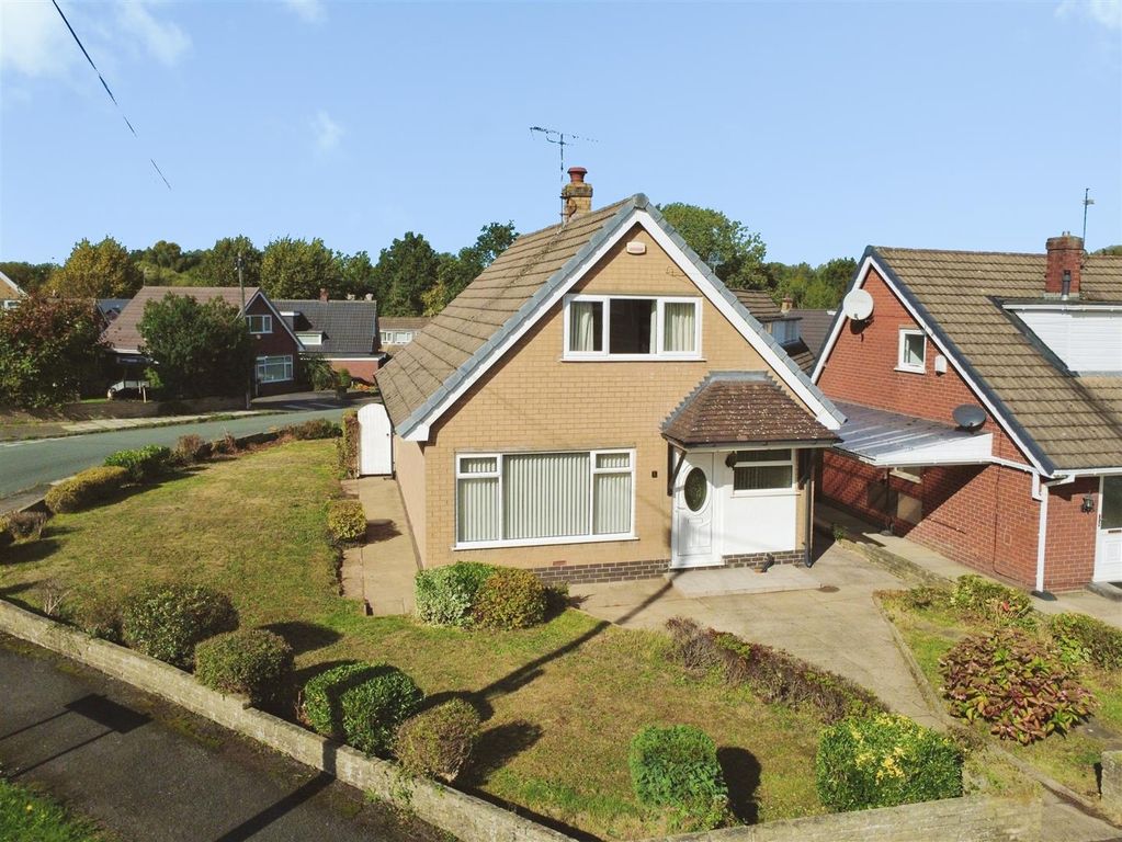 Property photo 1 of 18 External