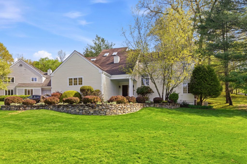 Property photo 1 of 30