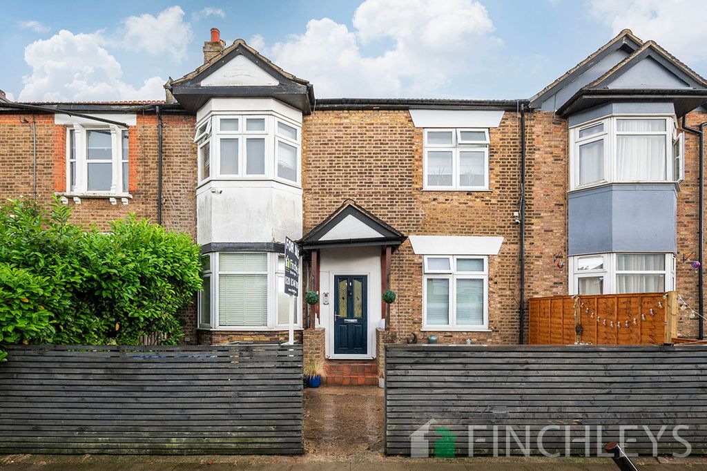 Property photo 2 of 11