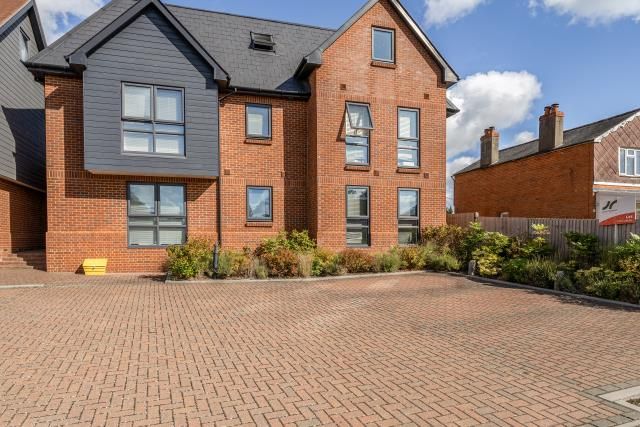 Property photo 2 of 18 External