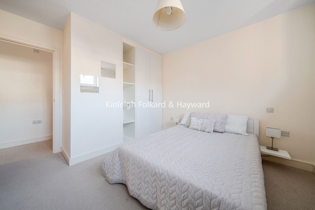 Property photo 3 of 9 Picture No. 12