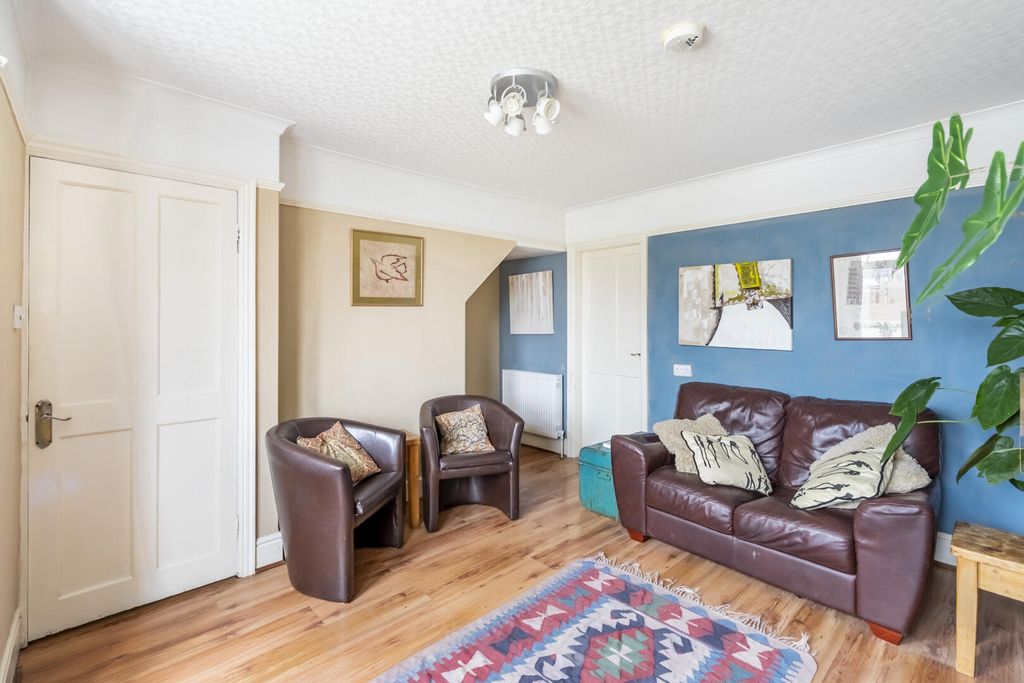 Property photo 3 of 18 Living Room