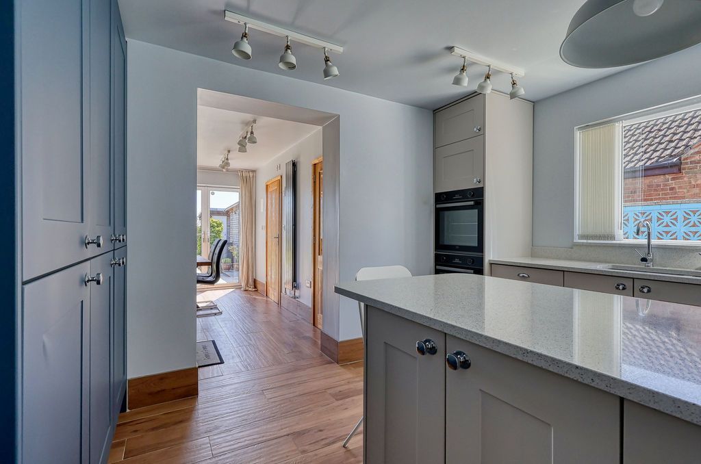 Additional image 10 of 3 bed detached bungalow for saleNeap House Road, Scunthorpe DN15