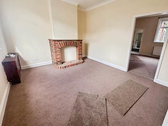 Property photo 2 of 12 3