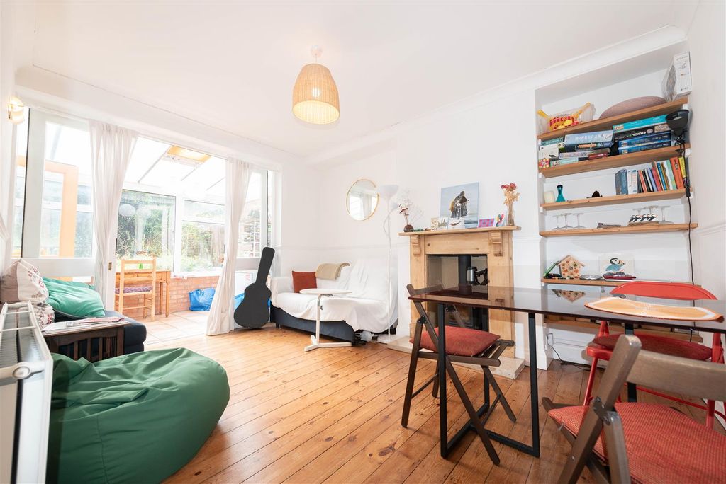 Property photo 2 of 13 96 North Hinksey Lane.Jpg