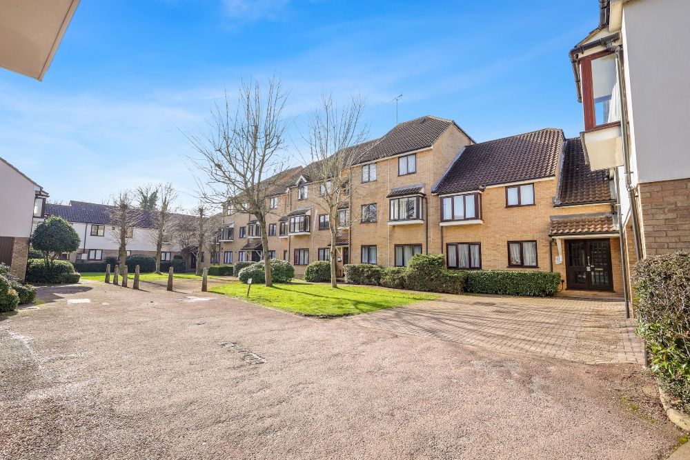 Property photo 1 of 21