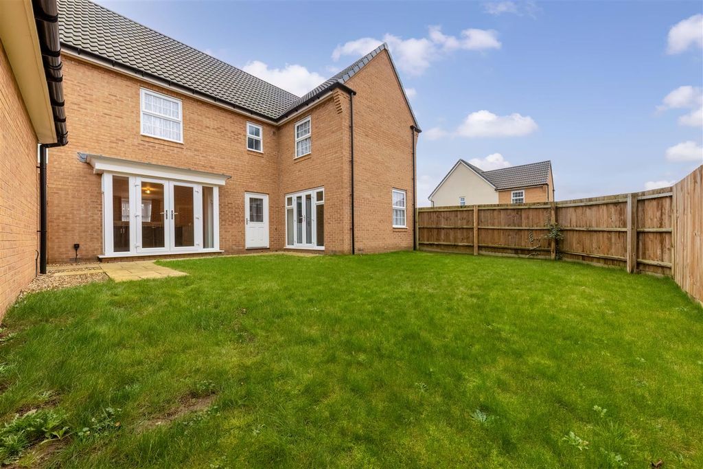 Property photo 2 of 20 Garden