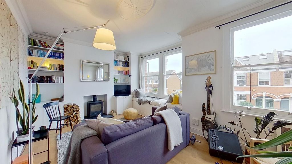 Property photo 1 of 21 Penwith-Road-Earlsfield-Sw18-10192021_081927.Jpg