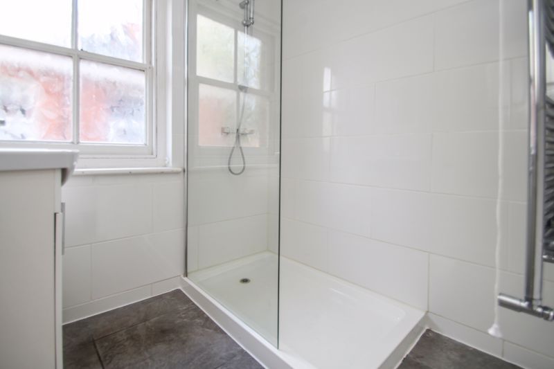 Property photo 2 of 11 Photo 7