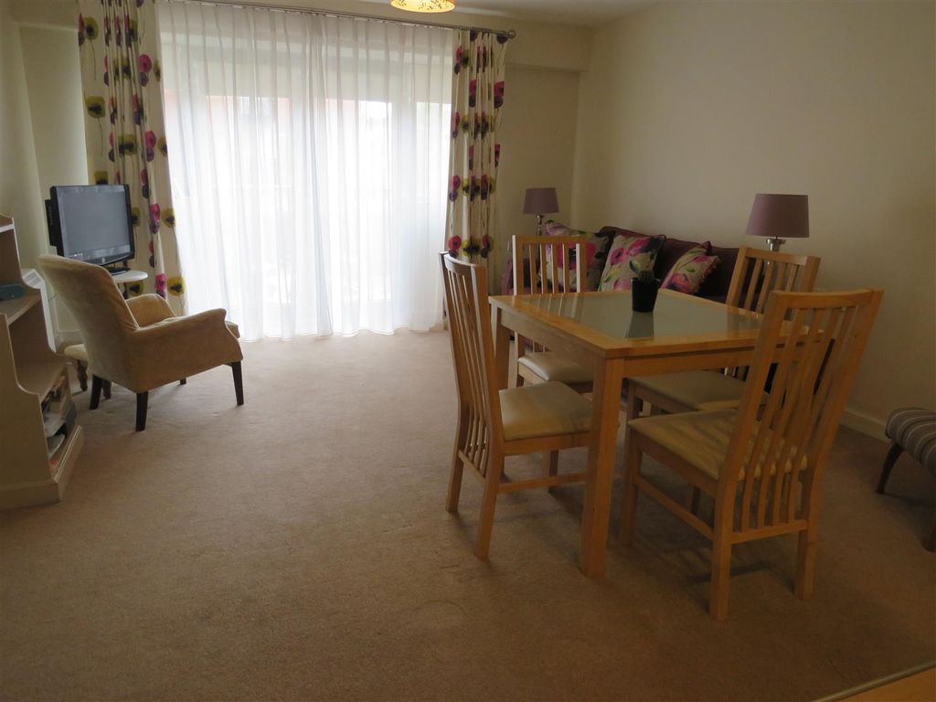 Property photo 3 of 8 Image