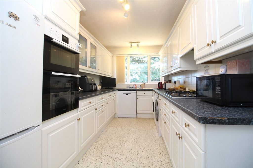 Property photo 3 of 10 Picture No. 14
