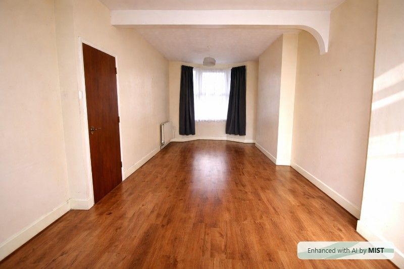 Property photo 2 of 14 Gallery