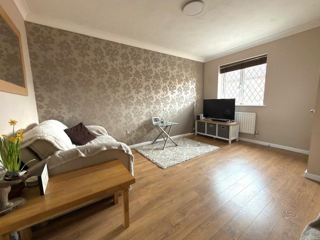 Property photo 3 of 11 Photo 3