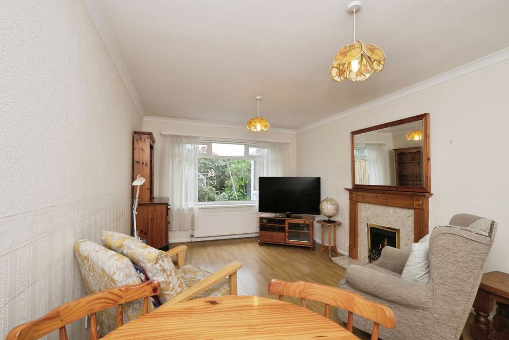 Property photo 3 of 15