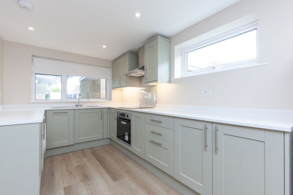 Property photo 2 of 8 184750