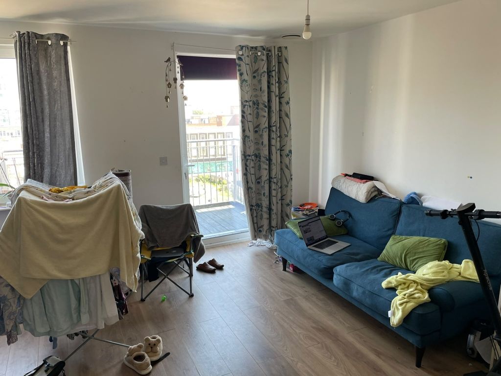 Property photo 2 of 3