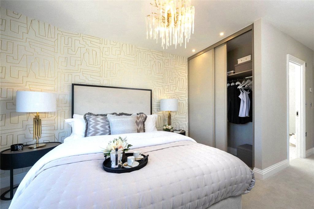 Property photo 3 of 8 Picture No. 04