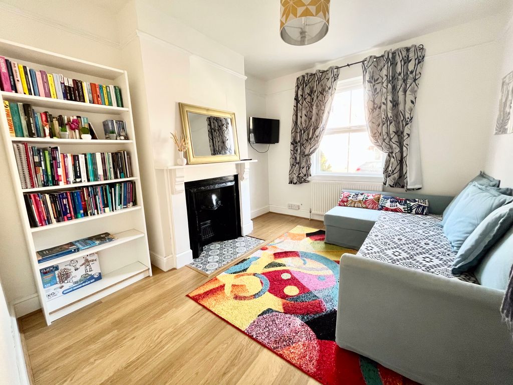 Property photo 3 of 16 0Bcb0E54-D2D9-49Df-A2A0-Cada1Dad195A.Jpg