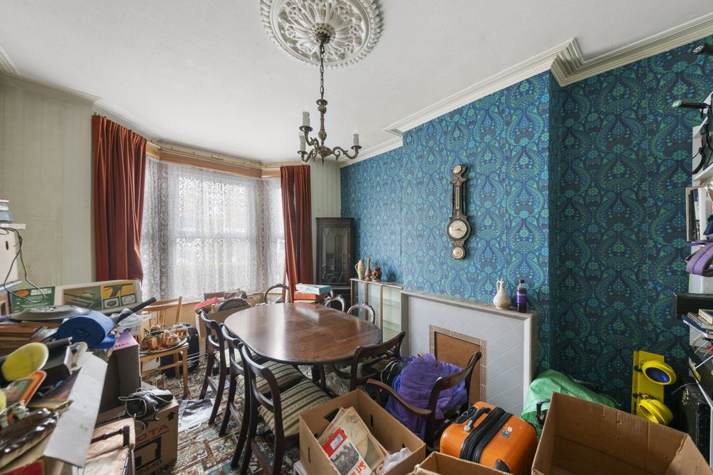 Property photo 3 of 11 Photo 3