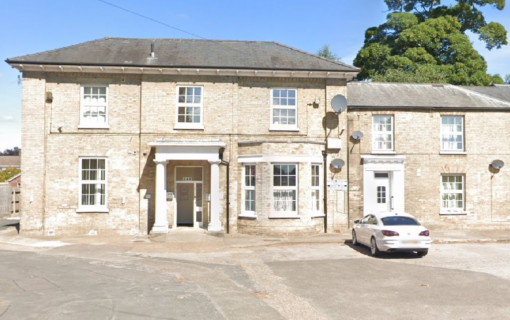 Property photo 1 of 7