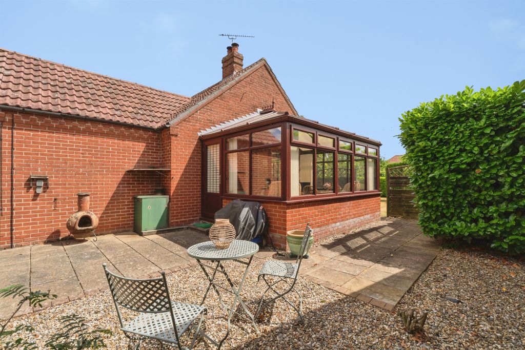 Property photo 3 of 27