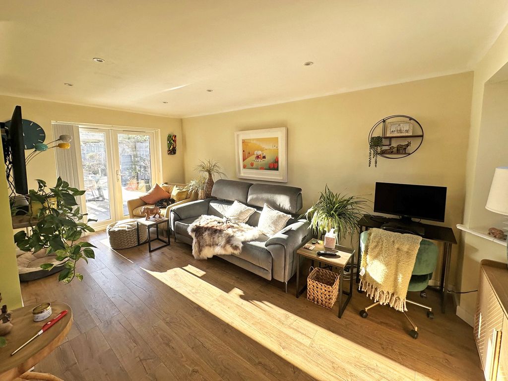 Property photo 3 of 30 Picture 3