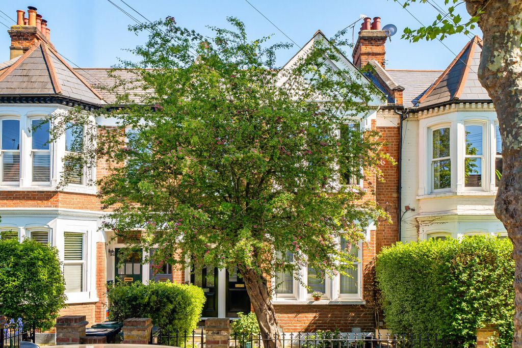 Property photo 3 of 11 1-69F3F2A35F336-1...