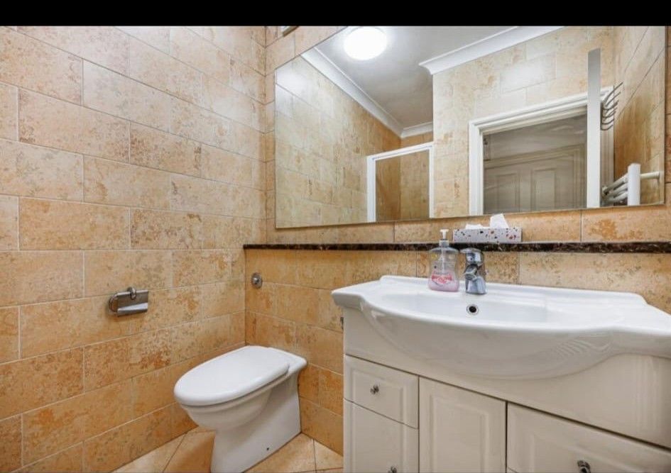 Property photo 3 of 8 Gallery