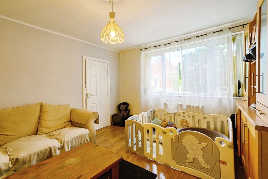 Property photo 2 of 17 Living Room