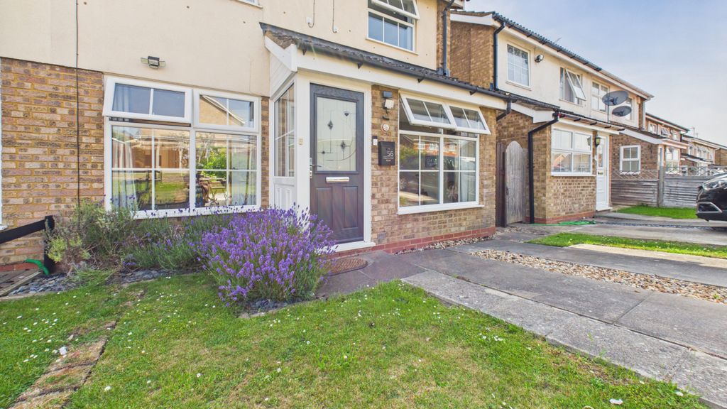 Property photo 3 of 30 Cam04968G0-Pr0133-Still039