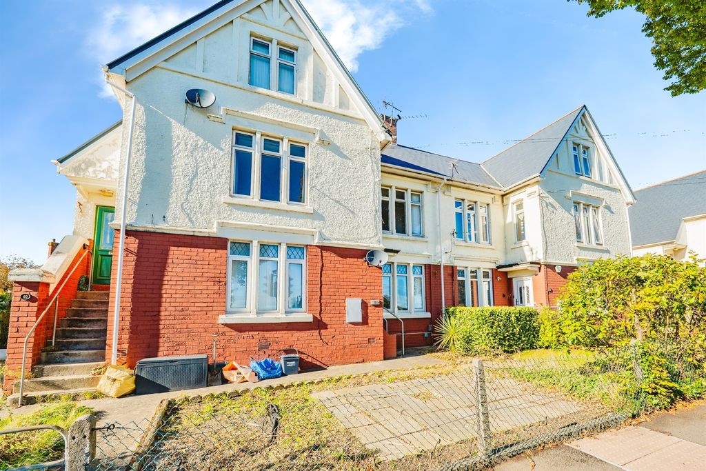 Property photo 1 of 16