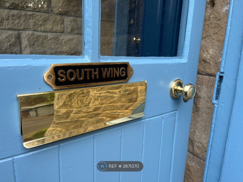 Property photo 1 of 35