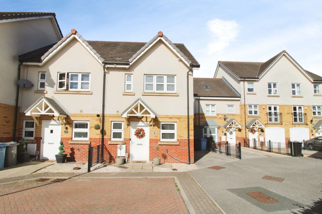 Property photo 1 of 16 Pbox-Img.Jpg