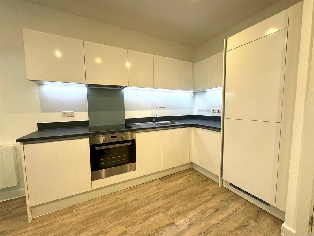 Property photo 1 of 13 Kitchen.Jpg