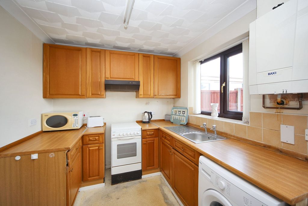 Property photo 3 of 25
