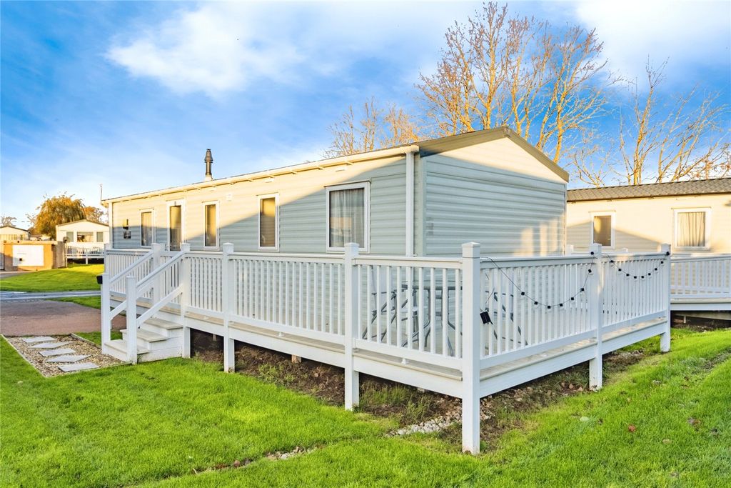 Property photo 2 of 22 Picture No. 04