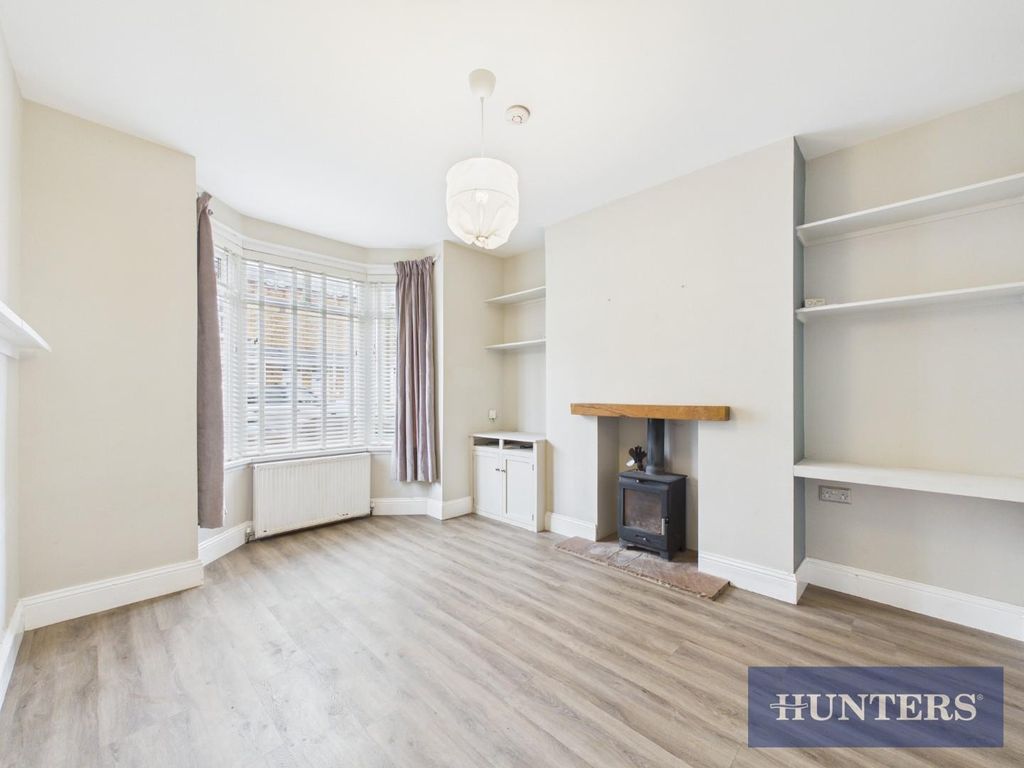 Property photo 3 of 22 Cam02804G0-Pr0425-Still013.Jpg