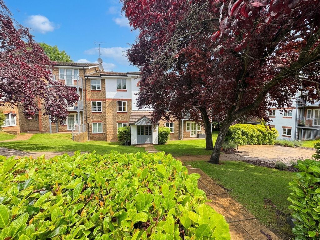 Property photo 1 of 12
