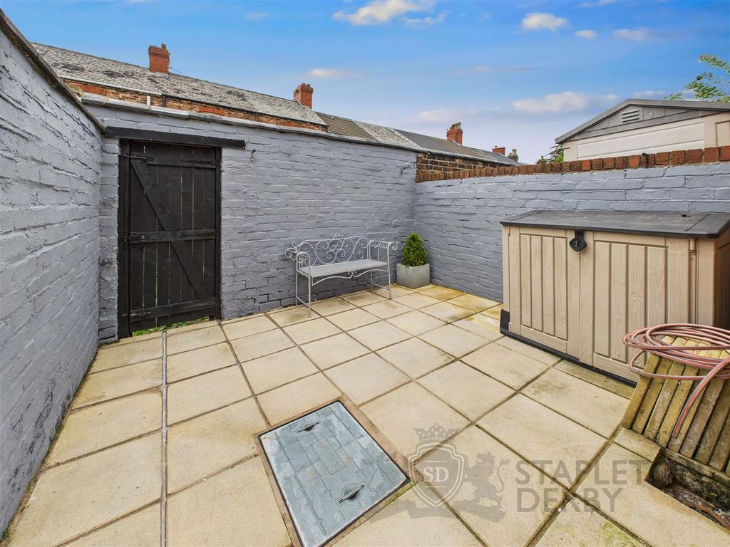 Property photo 3 of 13 Cam04709G0-Pr0207-Still004.Jpg
