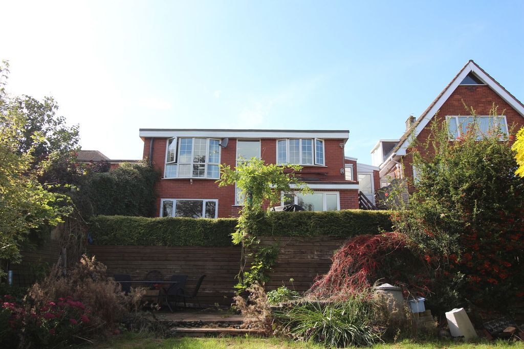 Property photo 1 of 23