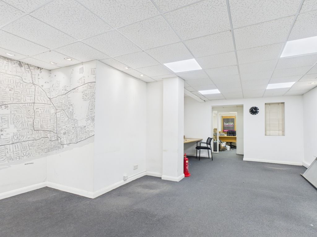 Property photo 3 of 7 Photo 5