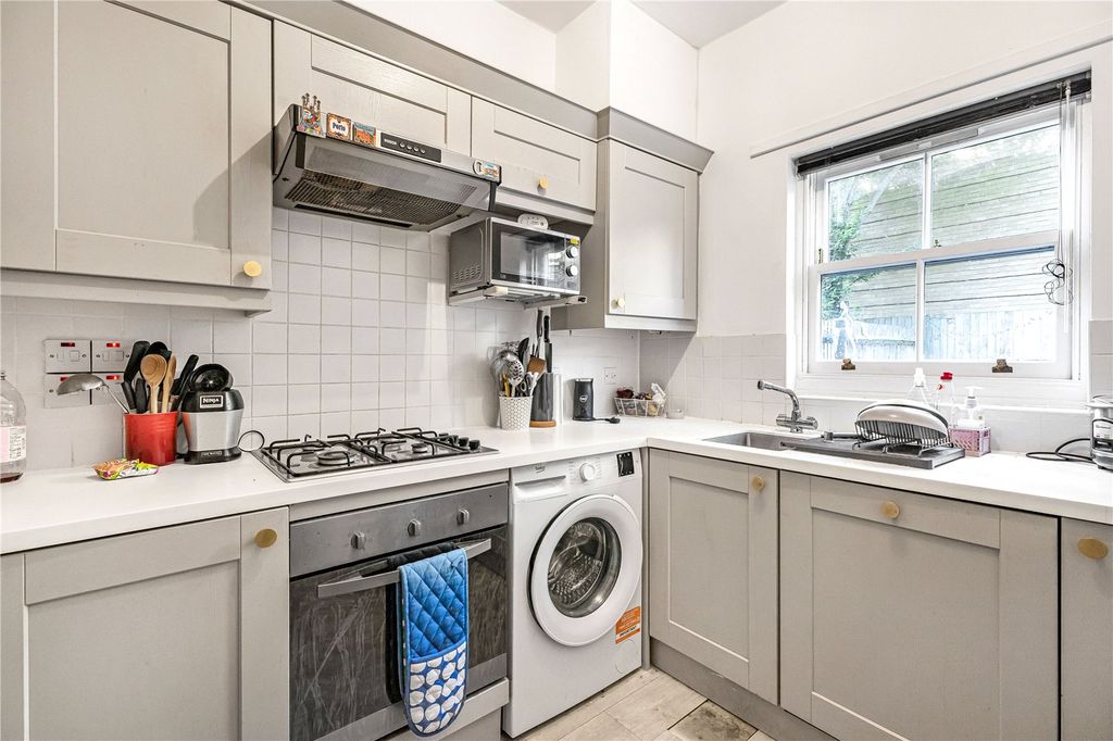 Property photo 2 of 32 Kitchen