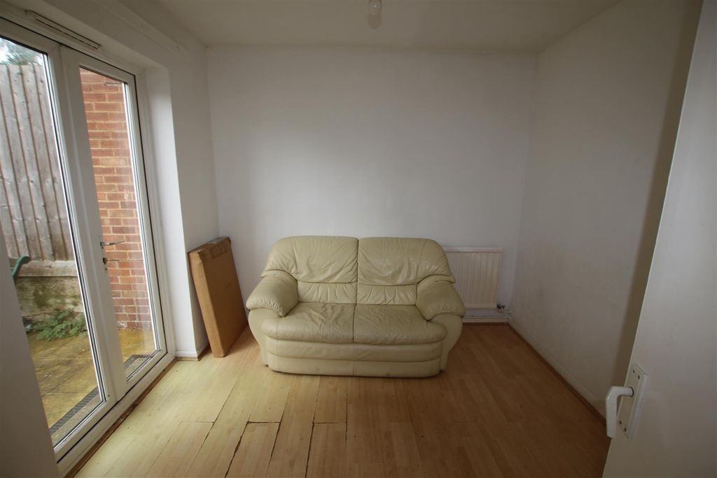 Property photo 3 of 9 Img_9962.Jpg