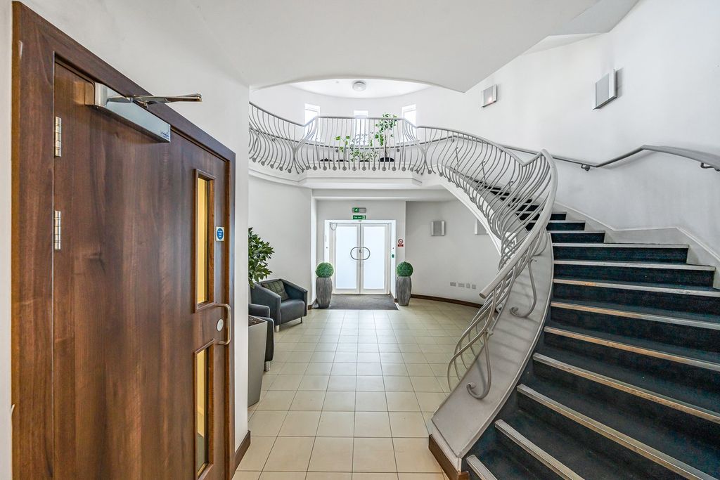 Additional image 11 of 2 bed flat for saleLyon Court, Walsworth Road, Hitchin SG4