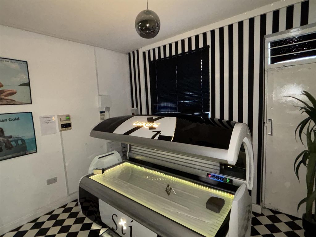 Property photo 3 of 7 Photo 2