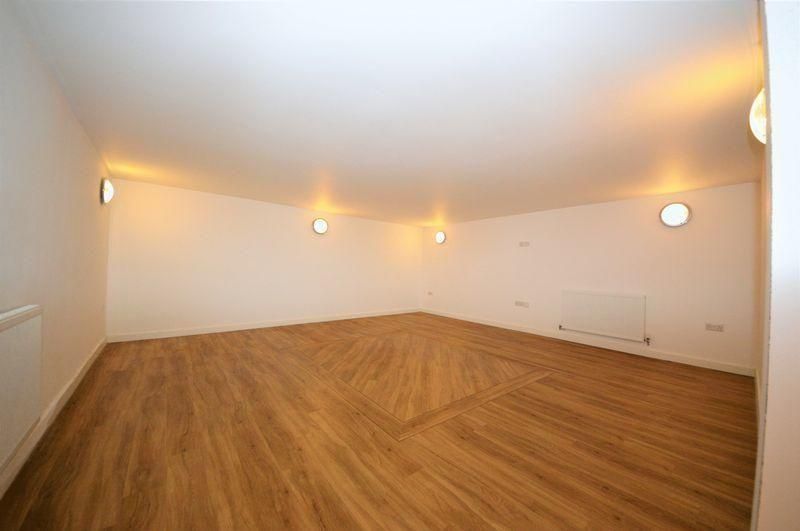 Property photo 2 of 5 Lounge