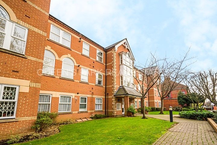 Property photo 1 of 12